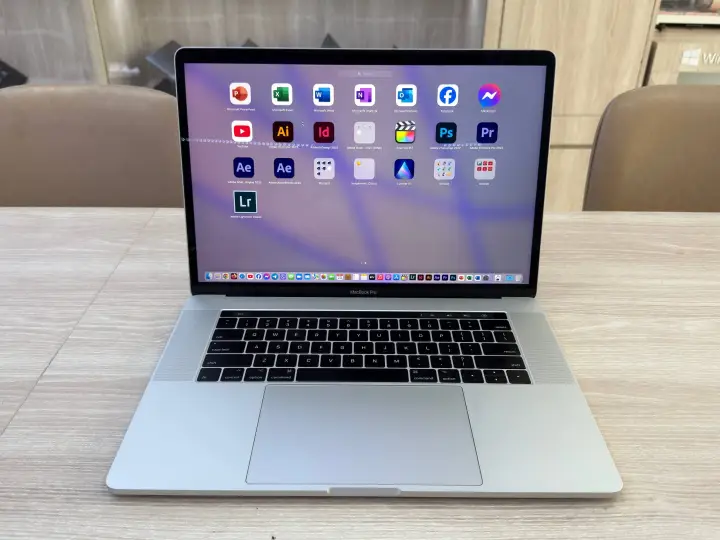 MacBook Pro 2017 15inch